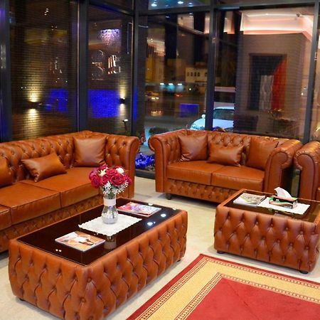 Aparthotel ذا فيفتى ايت السالمية Kuwait City Exterior foto